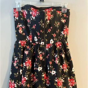 Forever 21 Strapless Floral Dress Size Small
